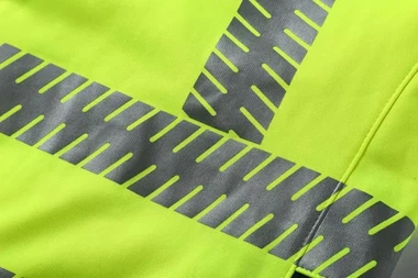 Có áo phản quang mùa đông và mùa hè không?